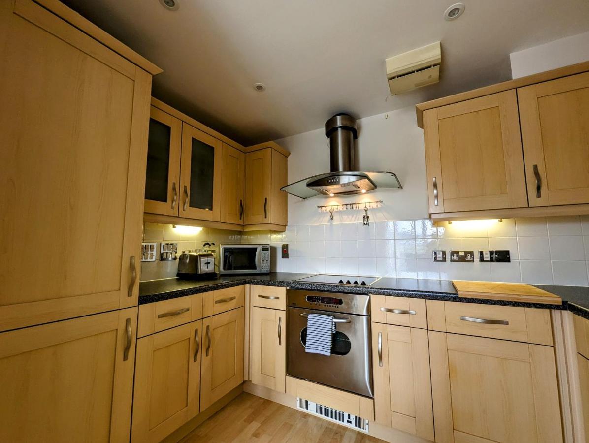 Quayside Apartment With Riverside Views & Parking Newcastle upon Tyne Exterior photo